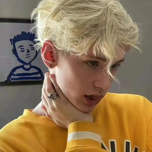 第一次见红小视频真实
